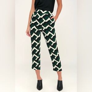 Like new Lulus Cropped Pants size small